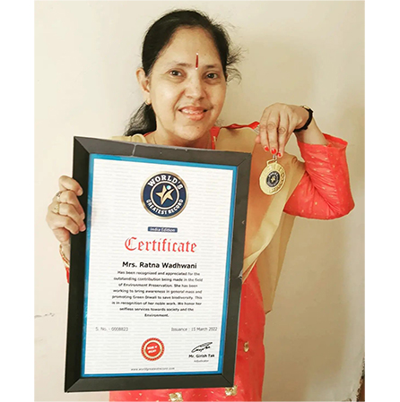 Mrs. Ratna Wadhwani